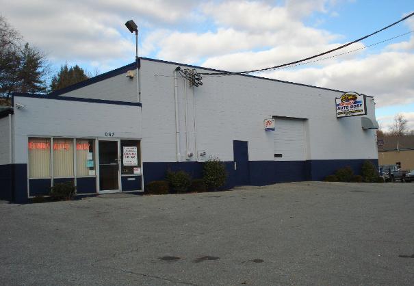 Front entrance of Reliable Auto Body shop in Whitehall PA